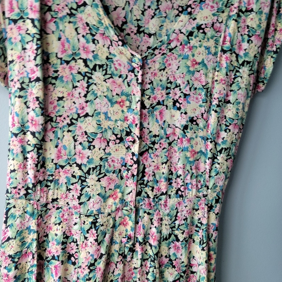 Nostalgia Vintage Floral Ruffle Dress Size Medium - Picture 2 of 11